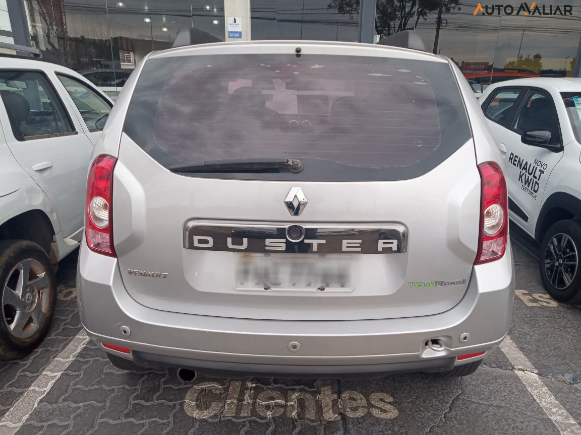 RENAULT DUSTER 2.0 DYNAMIQUE 4X2 16V FLEX 4P AUTOMATICO
