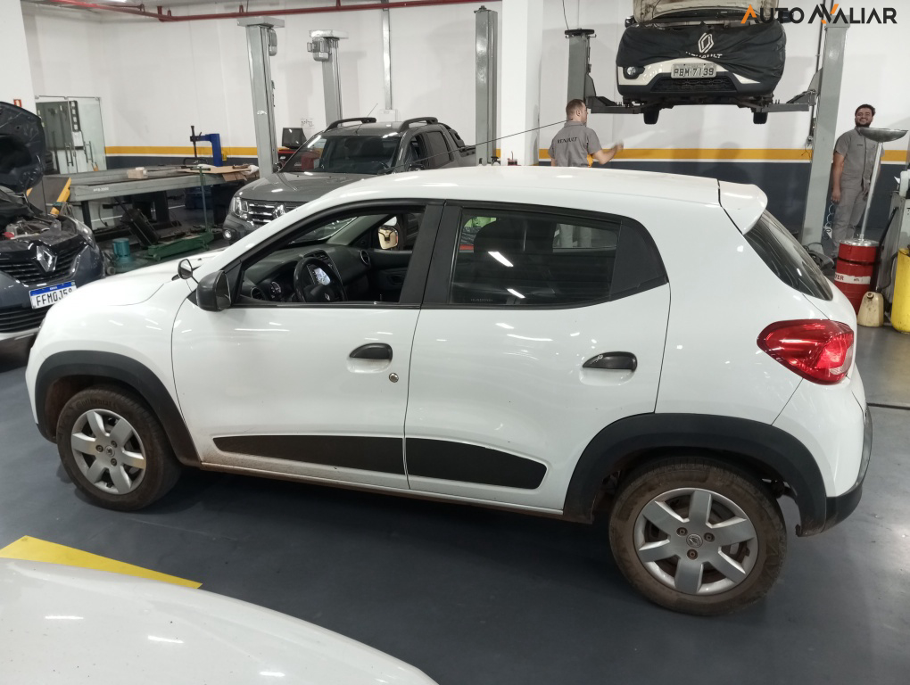 RENAULT KWID 1.0 12V SCE FLEX ZEN MANUAL