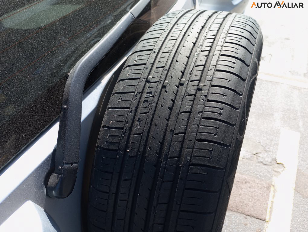 MITSUBISHI PAJERO TR4 2.0 4X2 16V 140CV FLEX 4P MANUAL