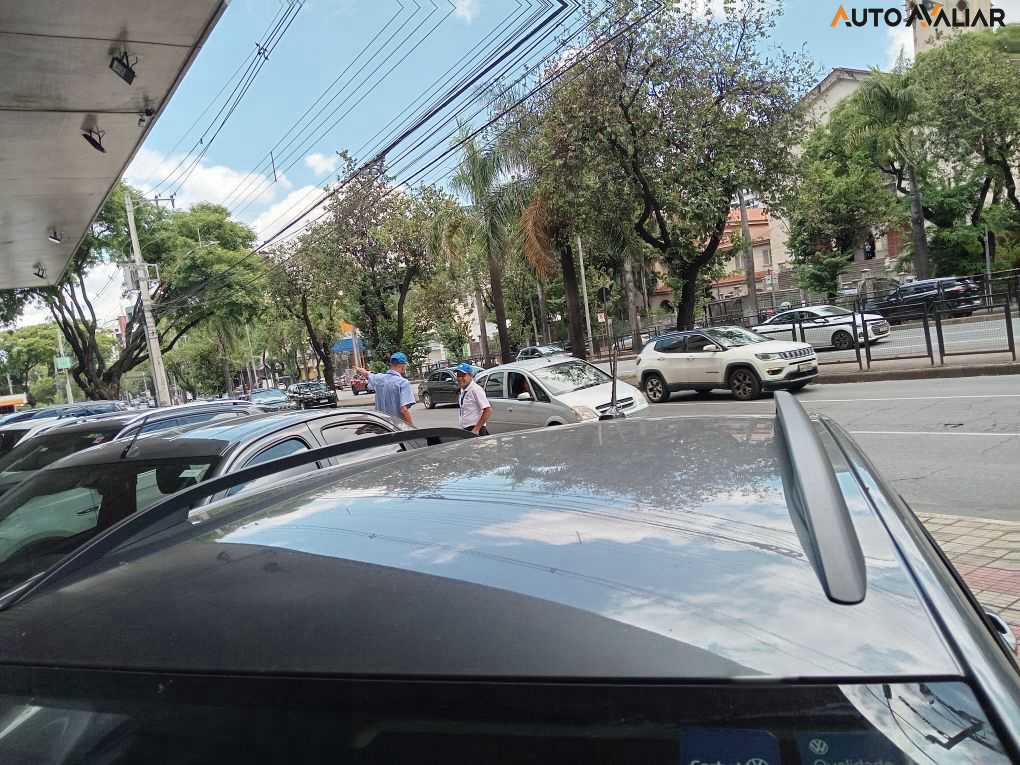 VOLKSWAGEN NIVUS 1.0 200 TSI TOTAL FLEX COMFORTLINE AUTOM&Aacute;TICO