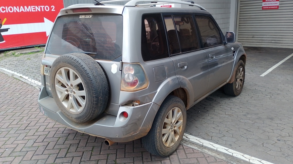 MITSUBISHI PAJERO TR4 2.0 4X2 16V 140CV FLEX 4P AUTOMATICO