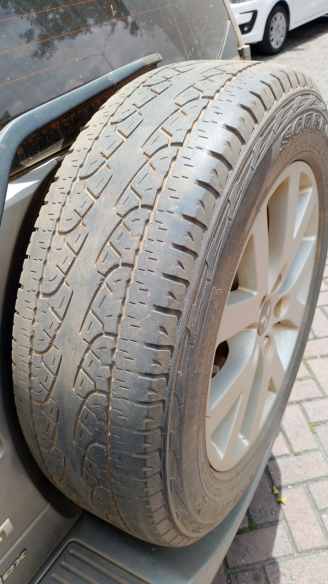 MITSUBISHI PAJERO TR4 2.0 4X2 16V 140CV FLEX 4P AUTOMATICO