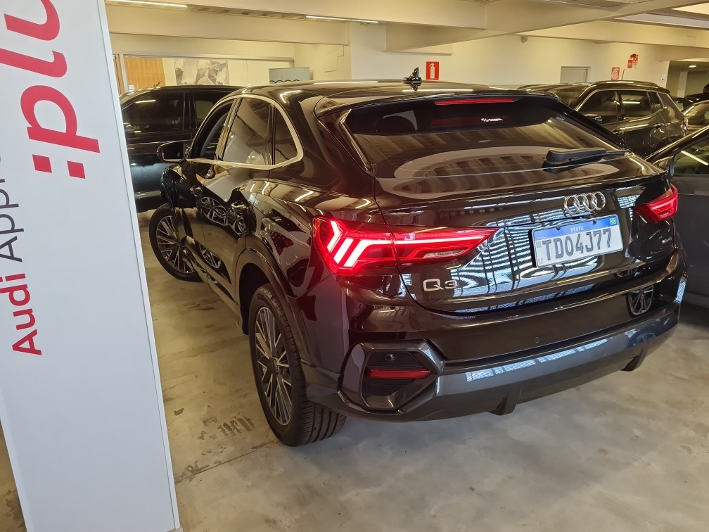 AUDI Q3 2.0 40 TFSI GASOLINA SPORTBACK PERFORMANCE QUATTRO TIPTRONIC