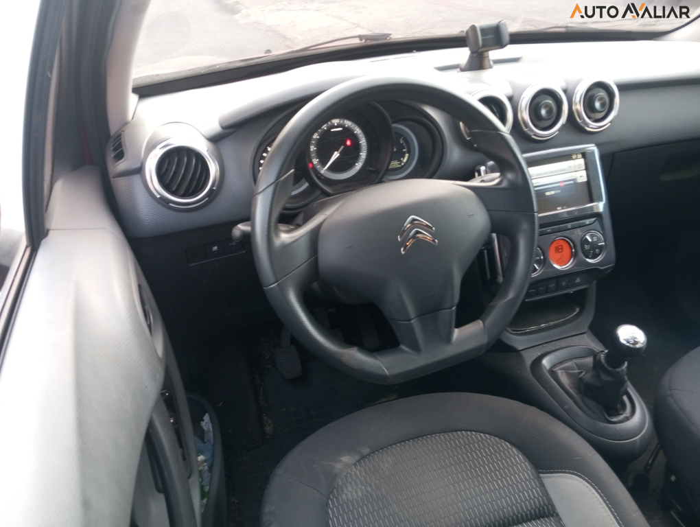 CITROEN C3 1.2 TENDANCE PURE TECH 12V FLEX 4P MANUAL