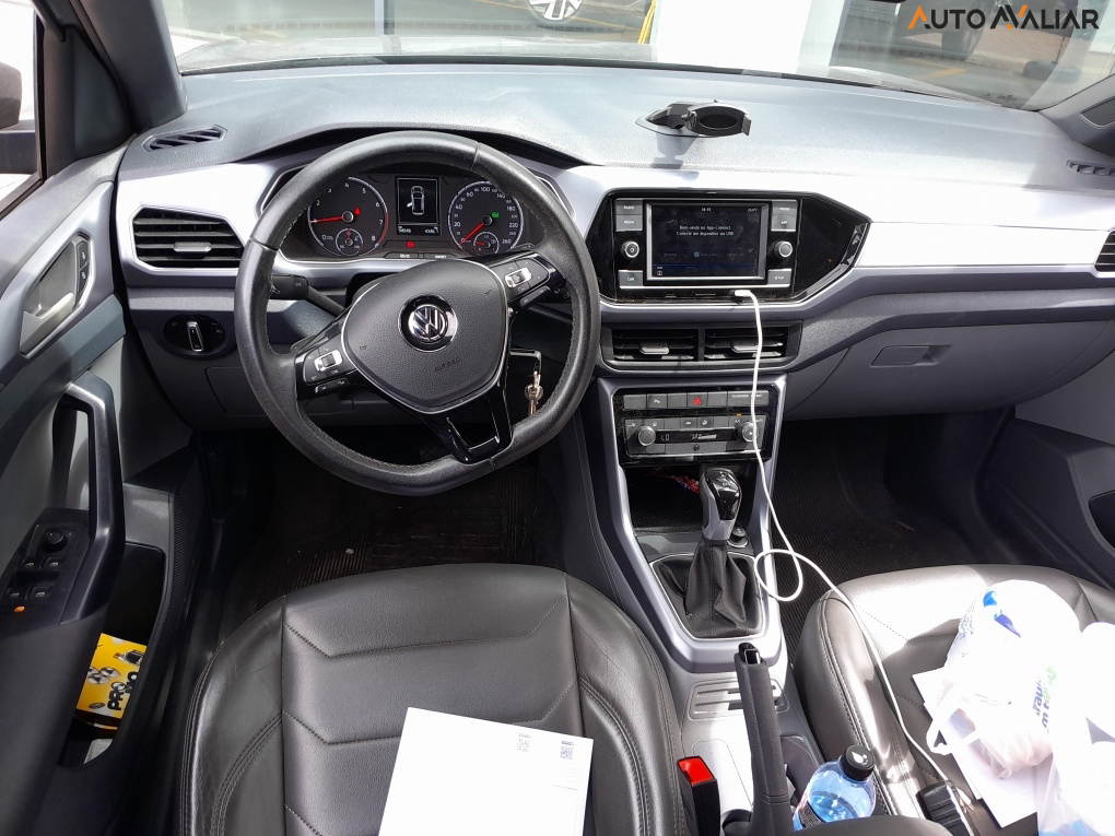 VOLKSWAGEN T-CROSS 1.0 200 TSI TOTAL FLEX COMFORTLINE AUTOMATICO