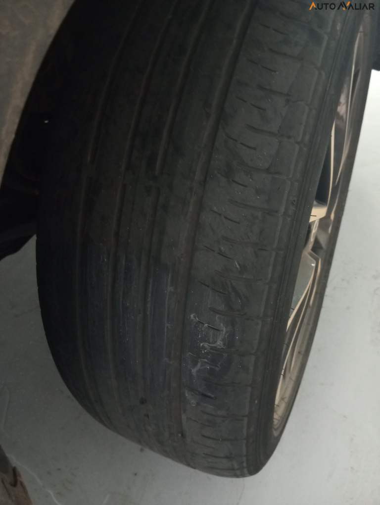 TOYOTA COROLLA CROSS 1.8 VVT-I HYBRID FLEX XRX CVT