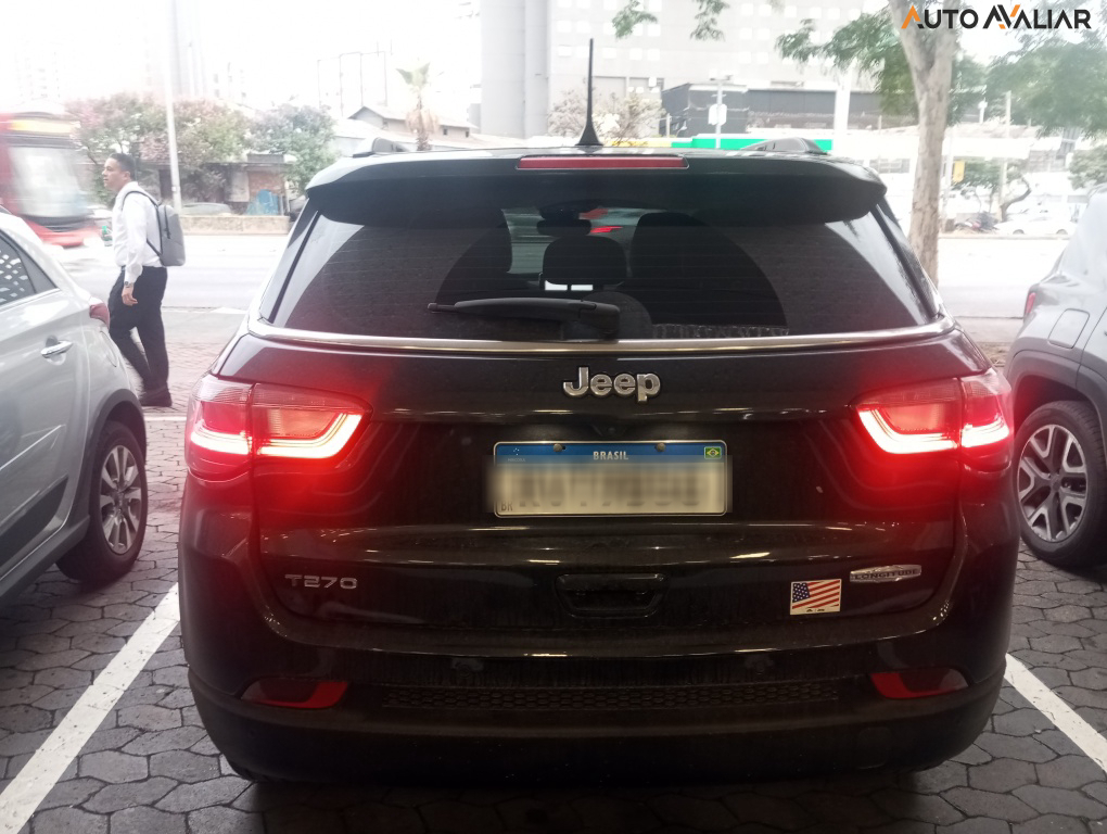 JEEP COMPASS 1.3 T270 TURBO FLEX LONGITUDE AT6