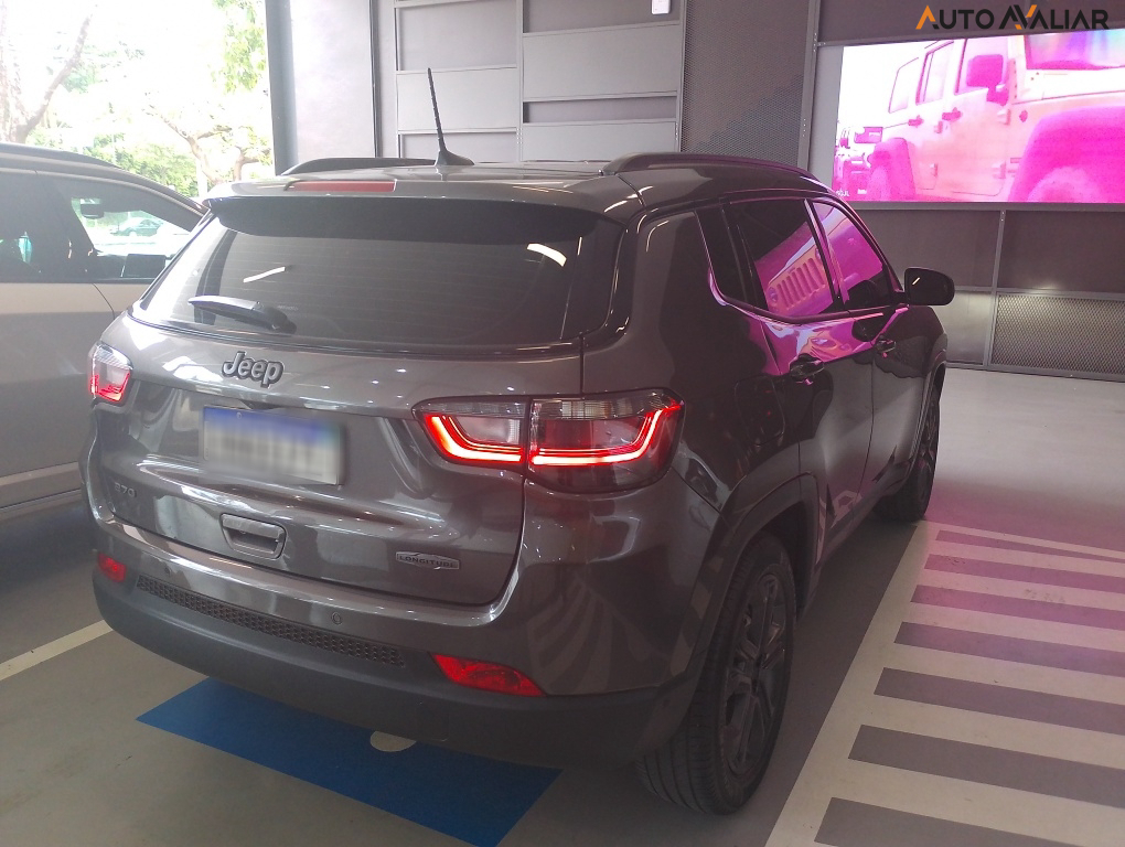 JEEP COMPASS 1.3 T270 TURBO FLEX LONGITUDE AT6