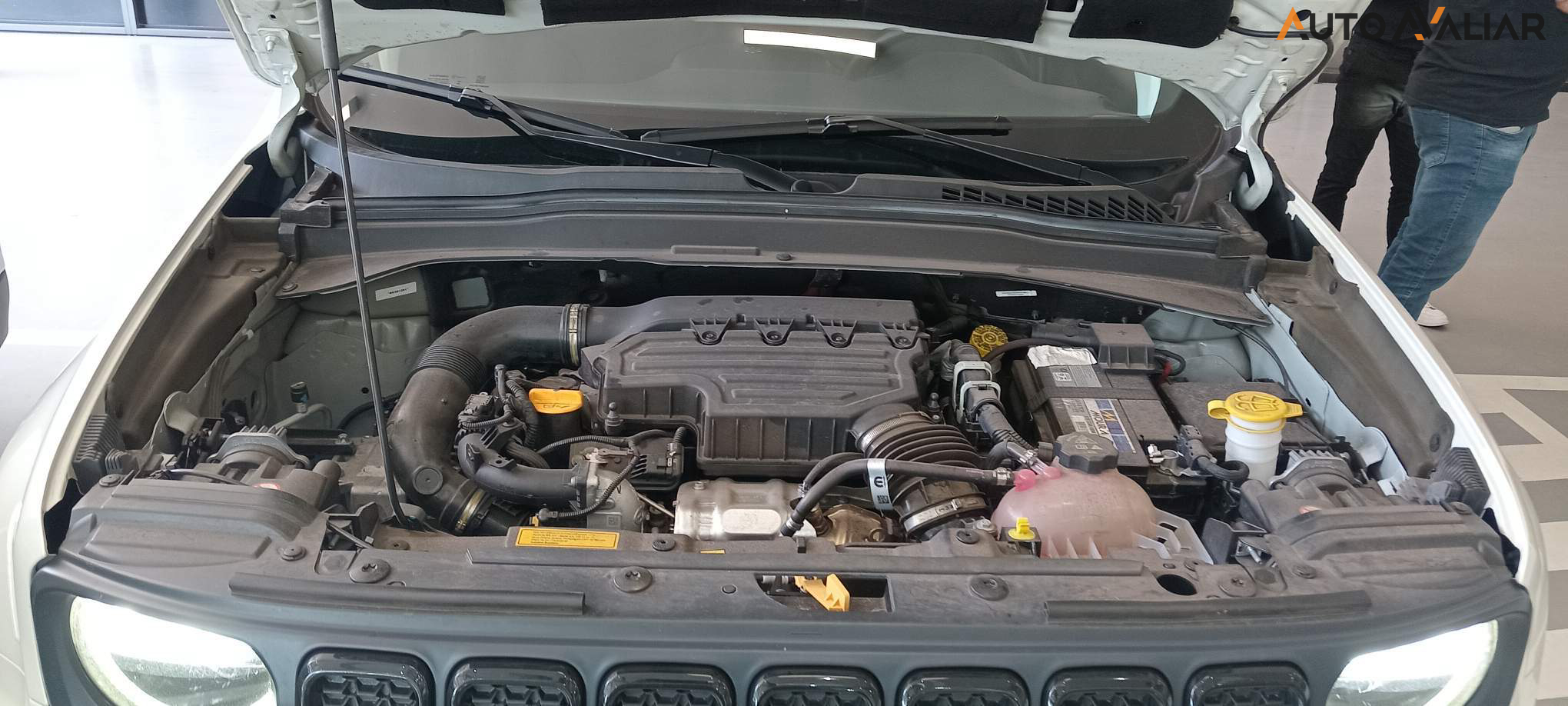 JEEP RENEGADE 1.3 T270 TURBO FLEX SPORT AT6