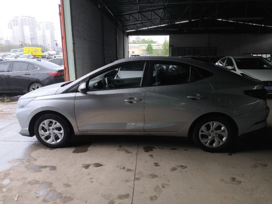 HYUNDAI HB20S 1.0 12V FLEX COMFORT PLUS MANUAL