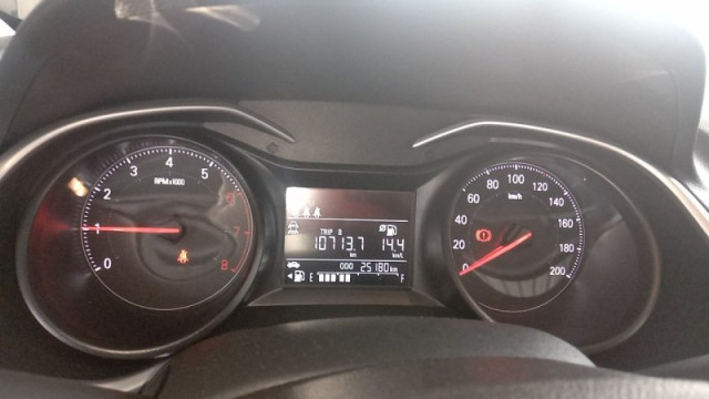 CHEVROLET ONIX 1.0 TURBO FLEX LT MANUAL