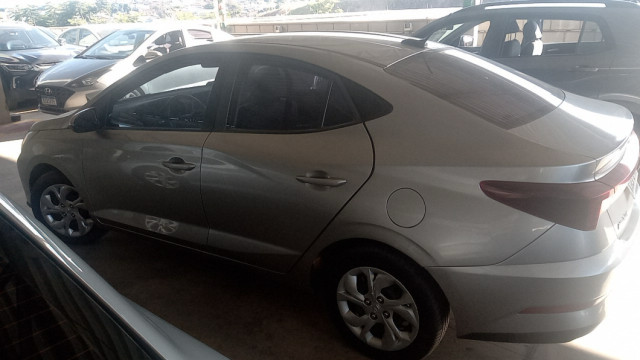 HYUNDAI HB20S 1.0 12V FLEX COMFORT MANUAL