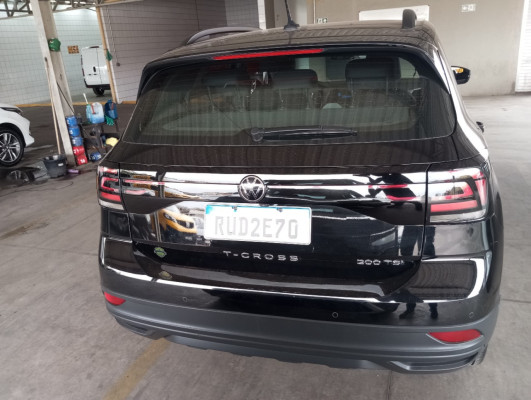VOLKSWAGEN T-CROSS 1.0 200 TSI TOTAL FLEX AUTOMÁTICO