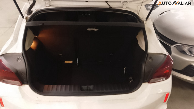 CHEVROLET ONIX 1.0 TURBO FLEX LT MANUAL