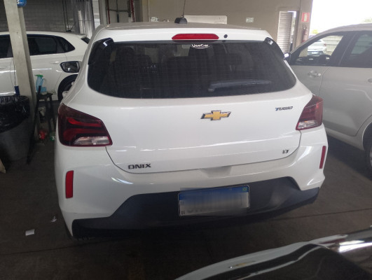 CHEVROLET ONIX 1.0 TURBO FLEX LT MANUAL