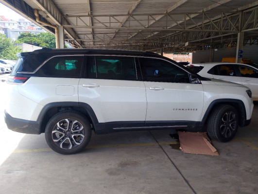 JEEP COMMANDER 1.3 T270 TURBO FLEX LIMITED AT6