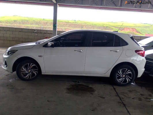 CHEVROLET ONIX 1.0 TURBO FLEX LT MANUAL