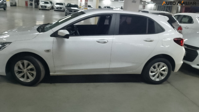 CHEVROLET ONIX 1.0 TURBO FLEX LT MANUAL