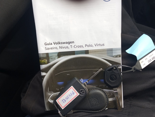 VOLKSWAGEN POLO 1.0 170 TSI MANUAL