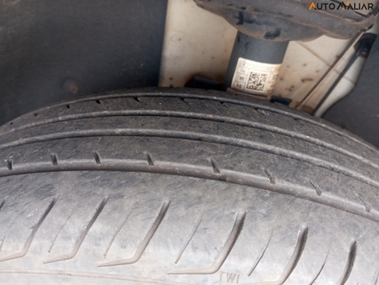 VOLKSWAGEN POLO 1.0 170 TSI MANUAL