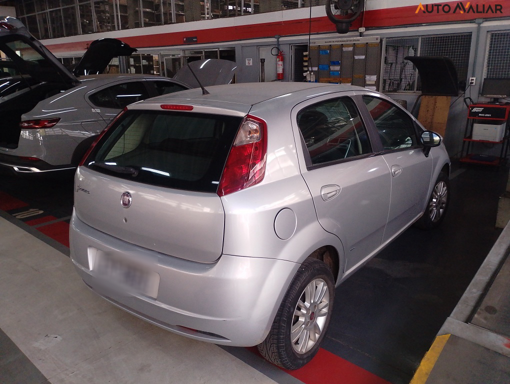 FIAT PUNTO 1.4 ATTRACTIVE 8V FLEX 4P MANUAL