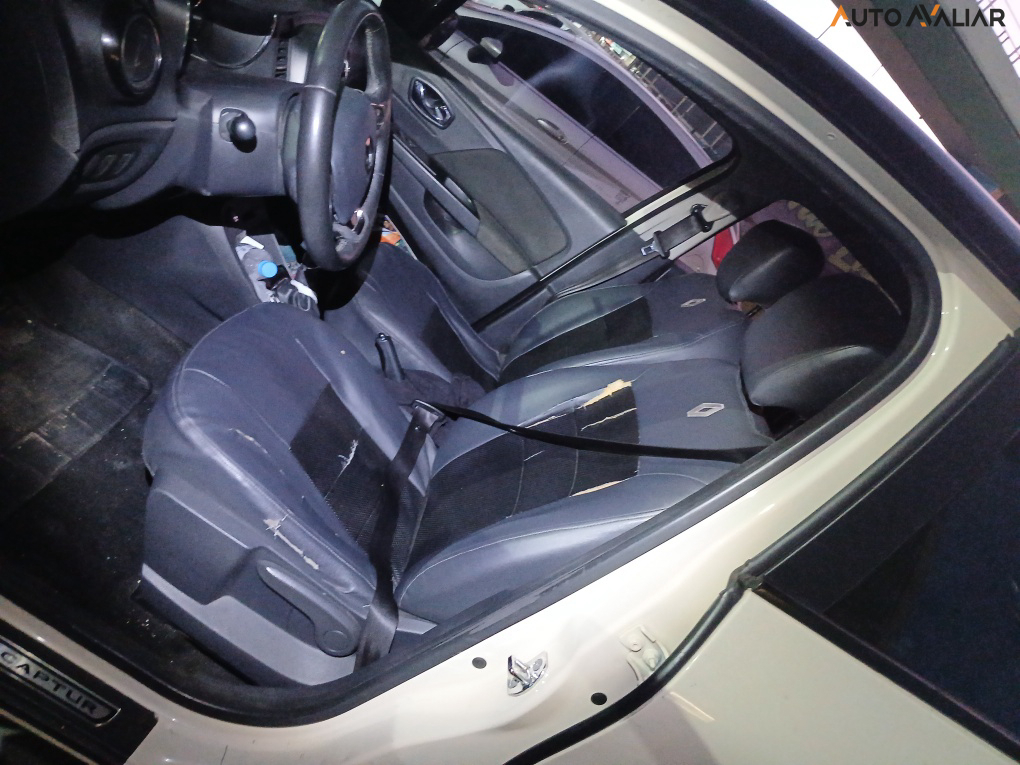 RENAULT CAPTUR 1.6 16V SCE FLEX LIFE X-TRONIC