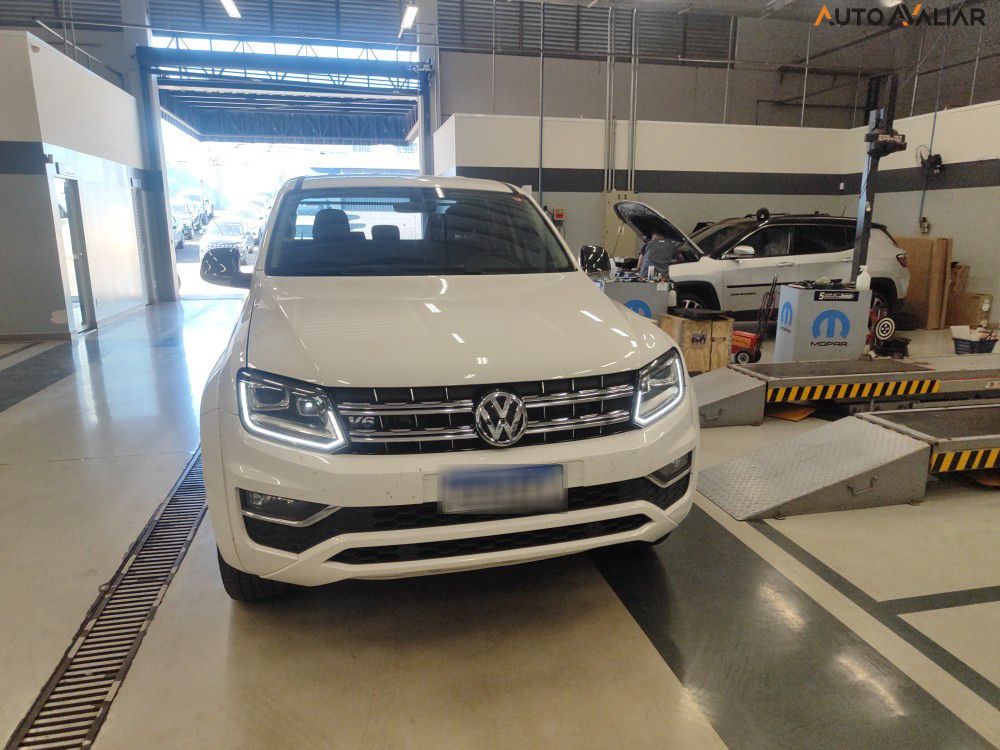 VOLKSWAGEN AMAROK 3.0 V6 TDI HIGHLINE CD DIESEL 4MOTION AUTOMATICO