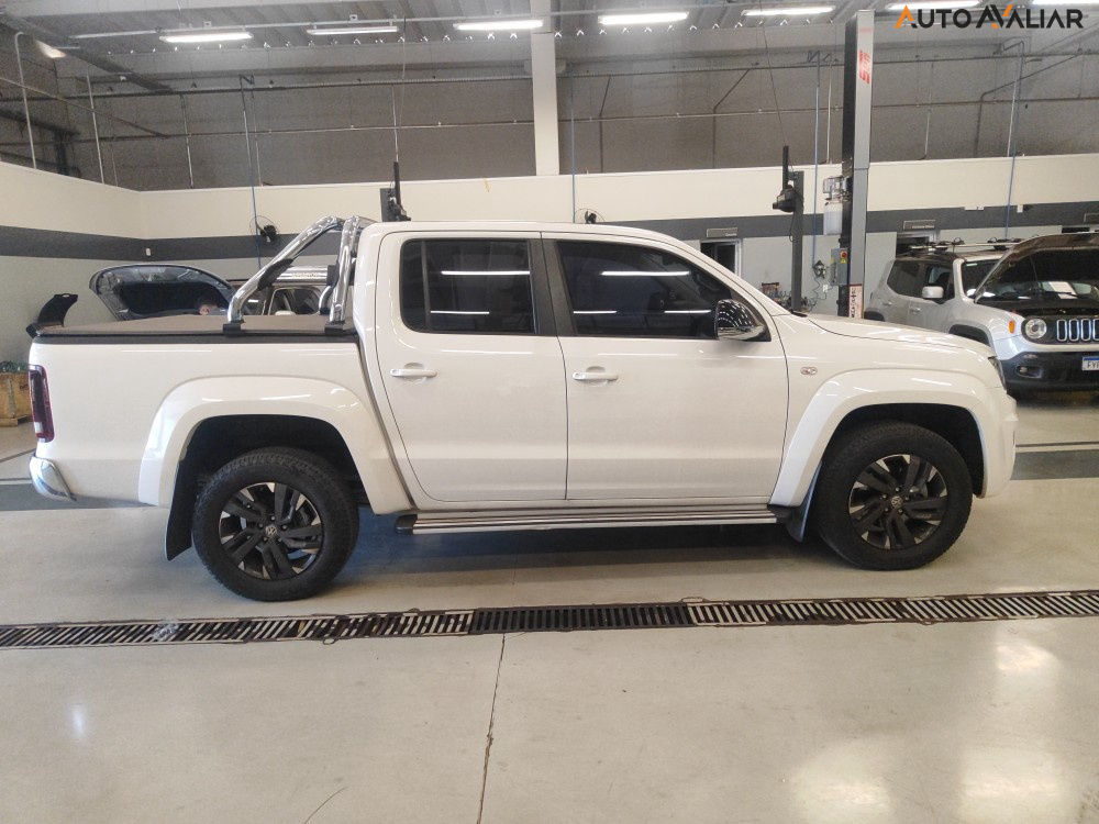 VOLKSWAGEN AMAROK 3.0 V6 TDI HIGHLINE CD DIESEL 4MOTION AUTOMATICO