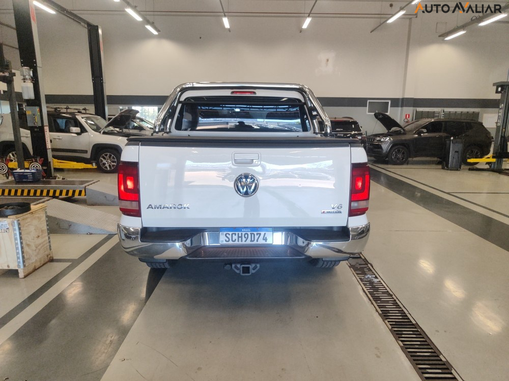 VOLKSWAGEN AMAROK 3.0 V6 TDI HIGHLINE CD DIESEL 4MOTION AUTOMATICO