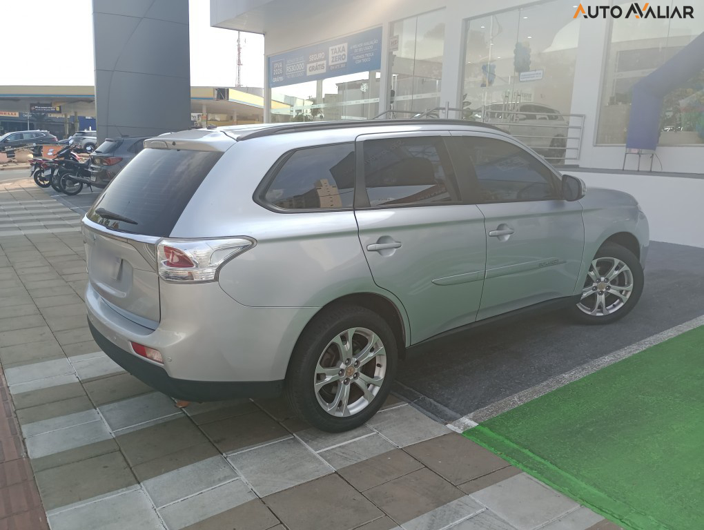 MITSUBISHI OUTLANDER 2.0 16V GASOLINA 4P AUTOMATICO