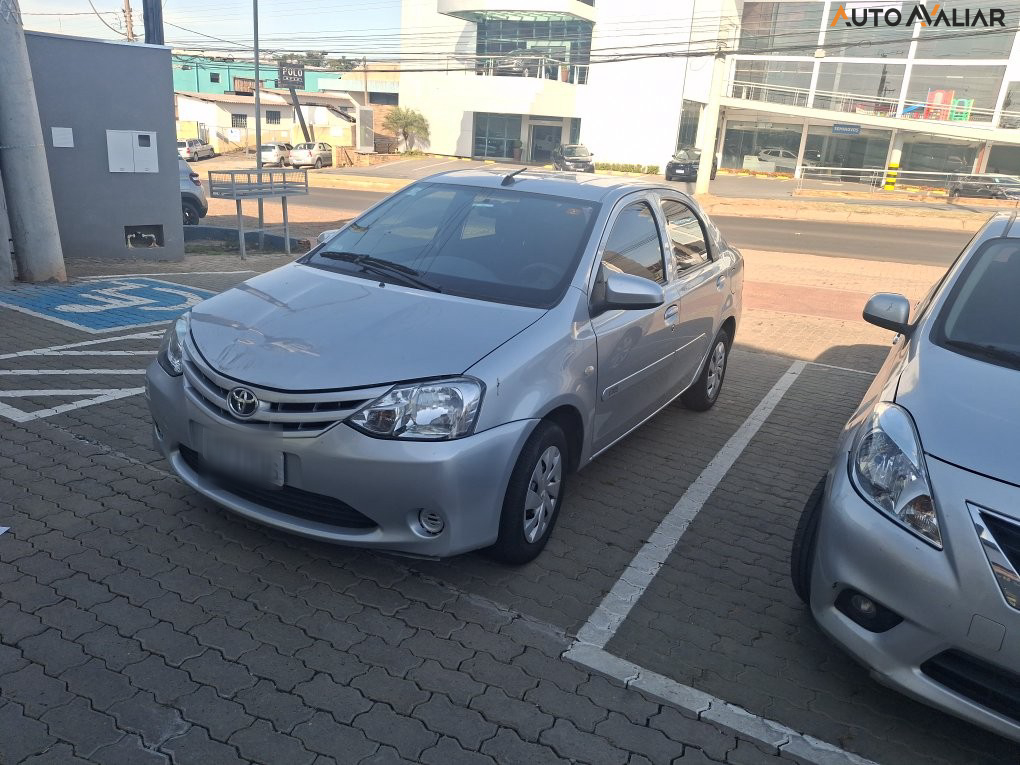 TOYOTA ETIOS 1.5 X SEDAN 16V FLEX 4P AUTOMATICO