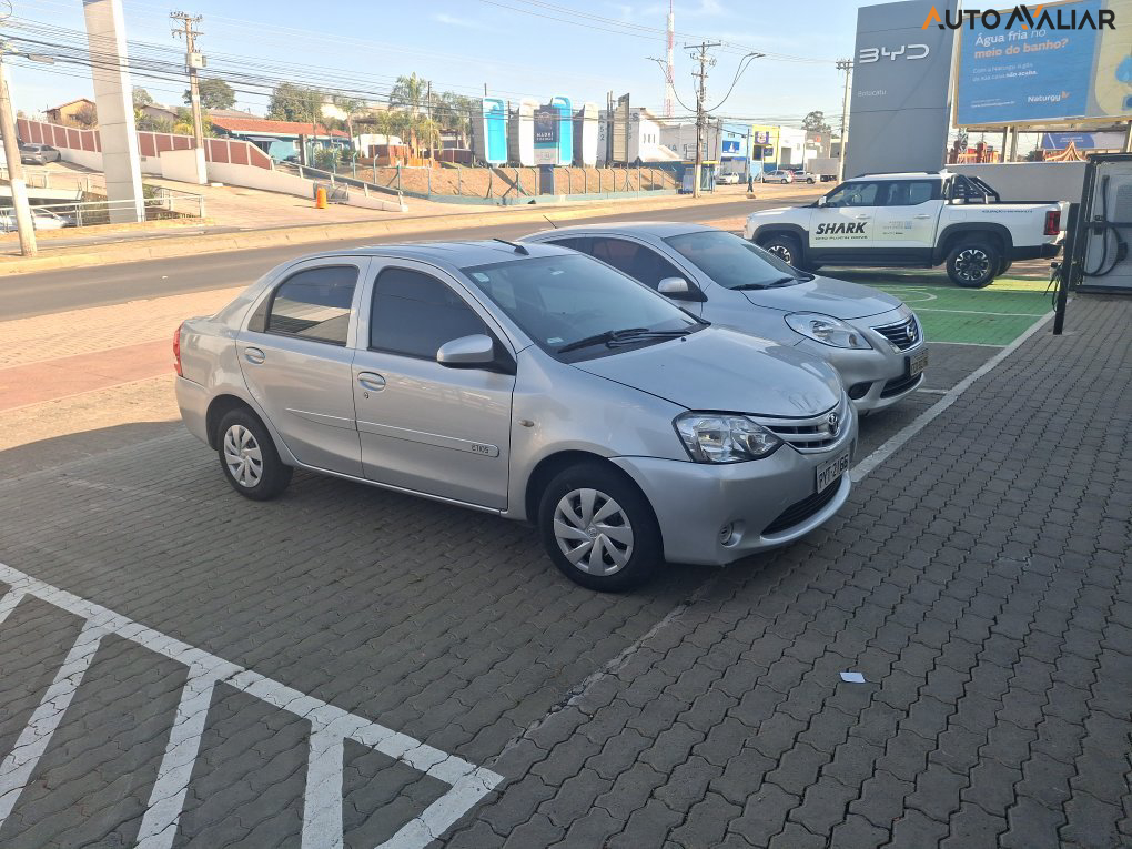 TOYOTA ETIOS 1.5 X SEDAN 16V FLEX 4P AUTOMATICO