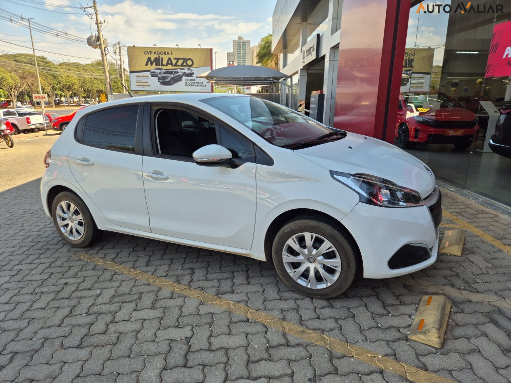 PEUGEOT 208 1.2 ACTIVE 12V FLEX 4P MANUAL