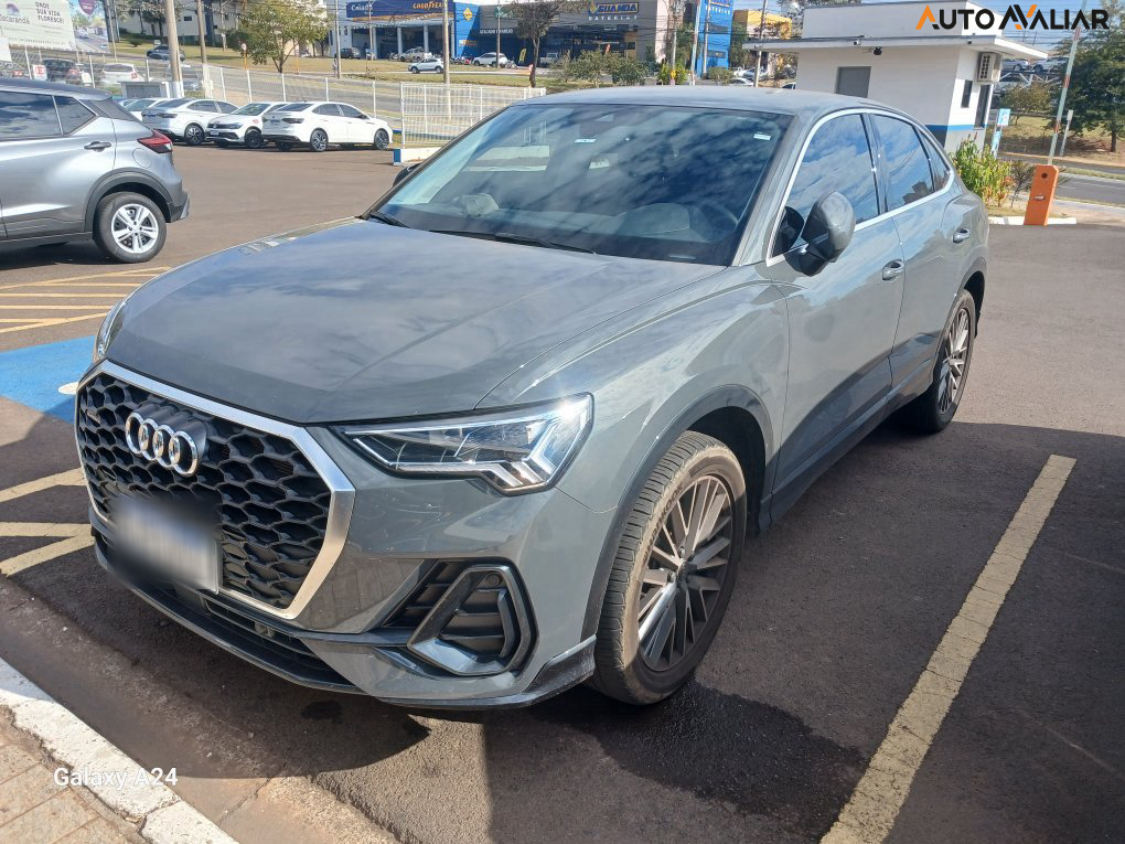 AUDI Q3 2.0 40 TFSI GASOLINA PERFORMANCE QUATTRO TIPTRONIC