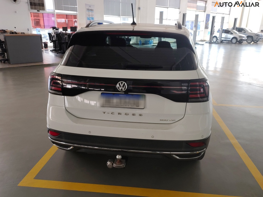 VOLKSWAGEN T-CROSS 1.0 200 TSI TOTAL FLEX COMFORTLINE AUTOMÁTICO