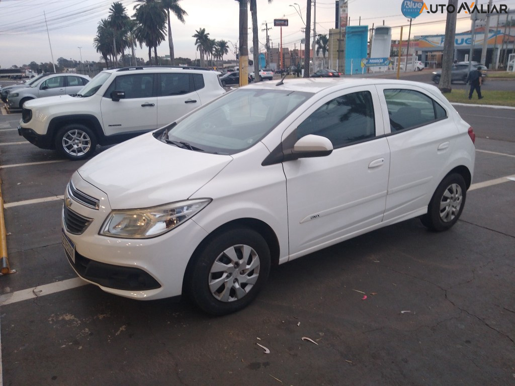 CHEVROLET ONIX 1.0 MPFI LT 8V FLEX 4P MANUAL