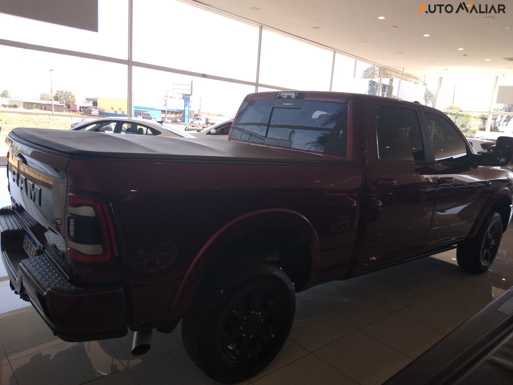 DODGE RAM 6.7 2500 LARAMIE 4X4 CD I6 TURBO DIESEL 4P AUTOMÁTICO