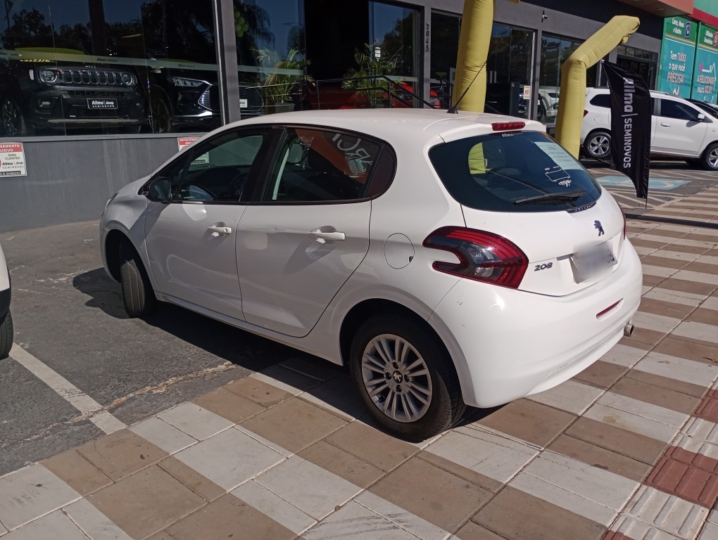PEUGEOT 208 1.5 INCONCERT 16V FLEX 4P AUTOMATICO