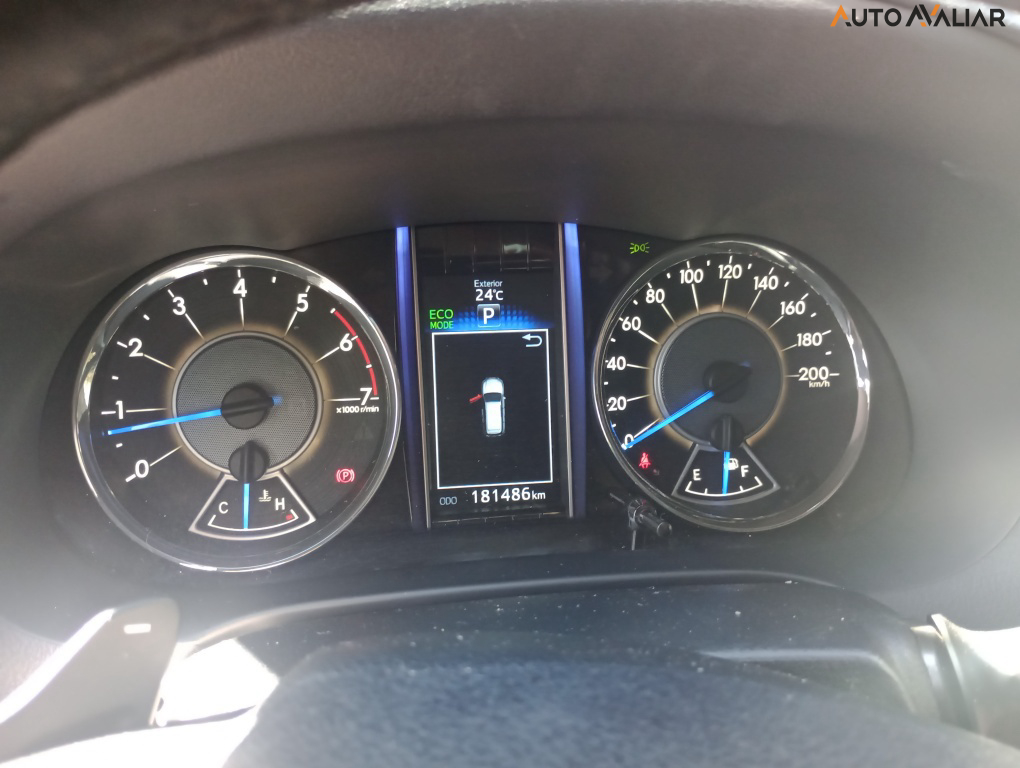TOYOTA HILUX SW4 4.0 SRX 4X4 7 LUGARES V6 24V GASOLINA 4P AUTOMATICO