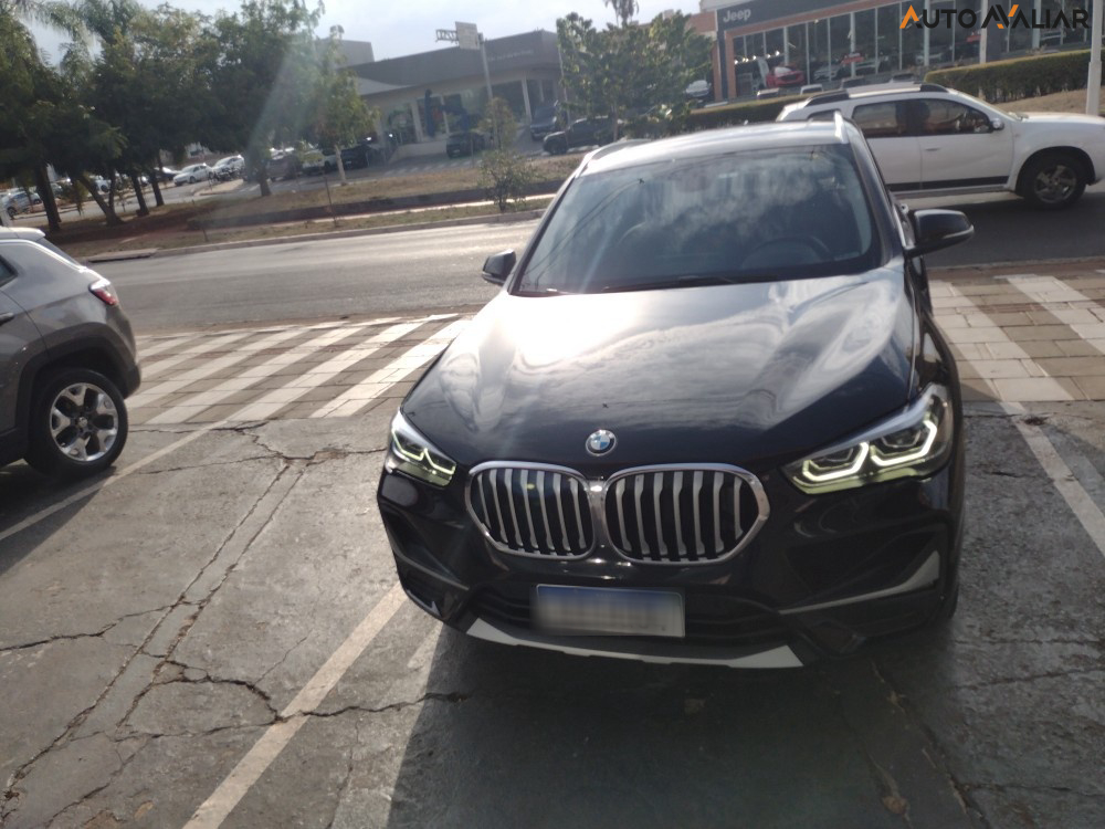 BMW X1 2.0 16V TURBO ACTIVEFLEX SDRIVE20I 4P AUTOMATICO