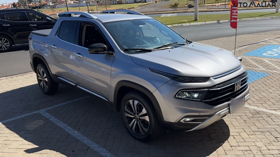 FIAT TORO 2.0 16V TURBO DIESEL VOLCANO 4WD AT9
