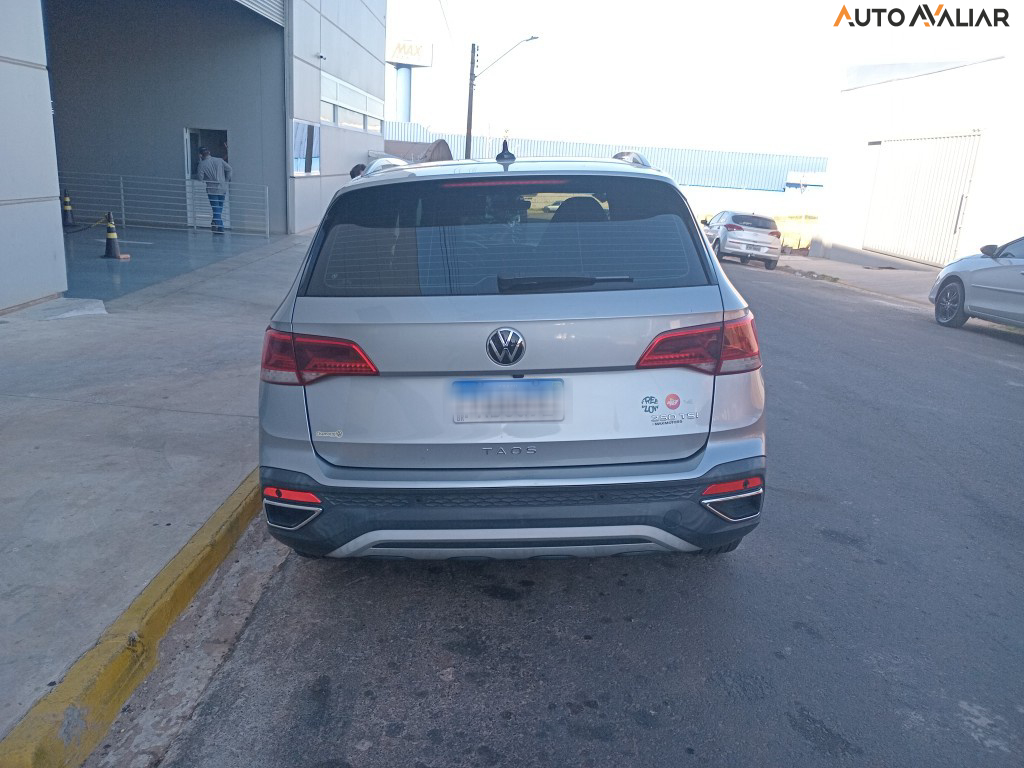VOLKSWAGEN TAOS 1.4 250 TSI TOTAL FLEX HIGHLINE AUTOMÁTICO