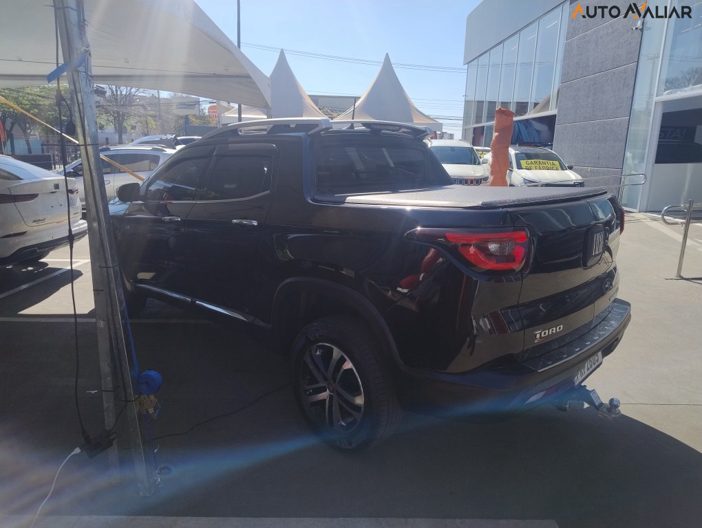 FIAT TORO 2.4 16V MULTIAIR FLEX VOLCANO AT9