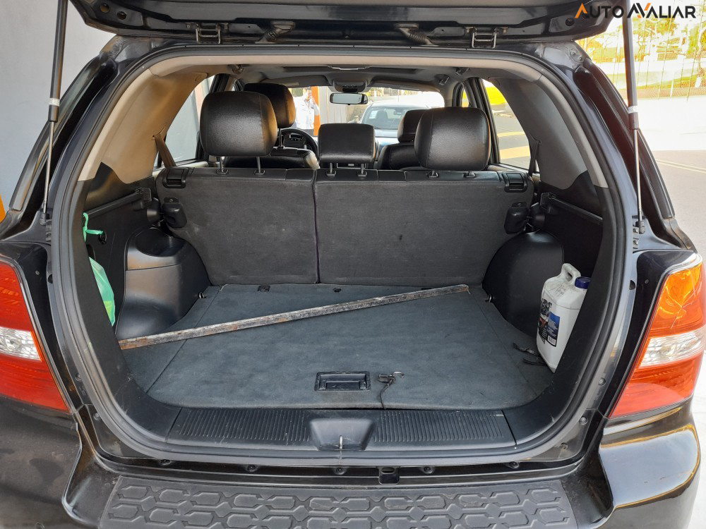 KIA SORENTO 3.8 EX 4X4 V6 24V GASOLINA 4P AUTOMATICO