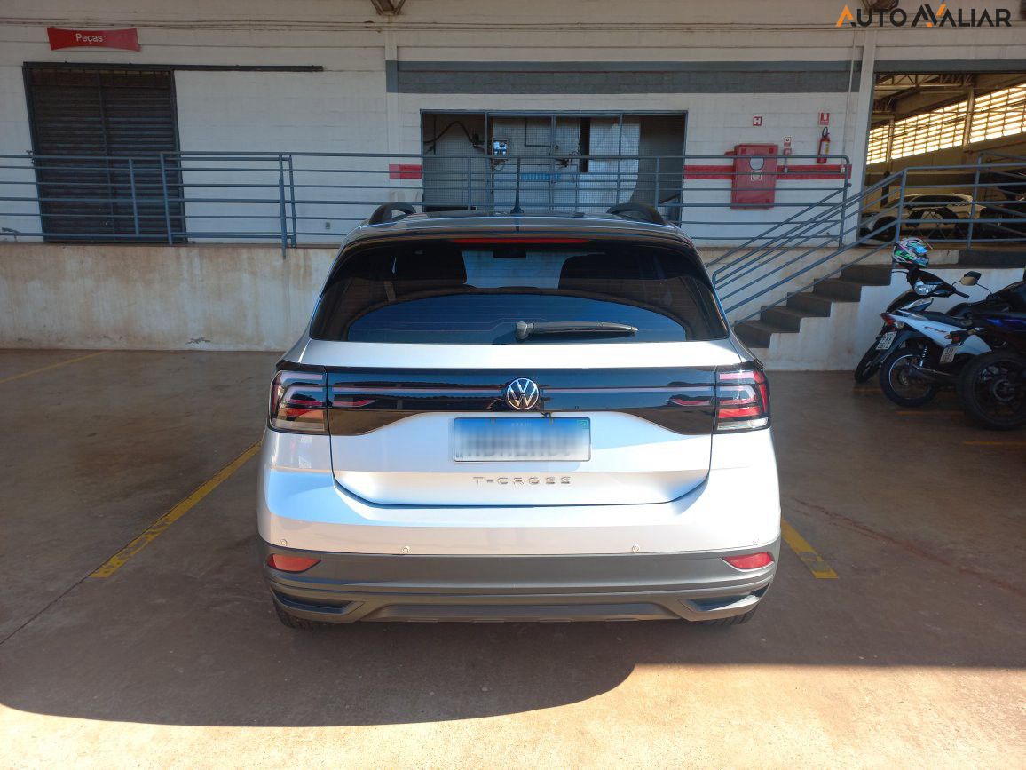VOLKSWAGEN T-CROSS 1.0 200 TSI TOTAL FLEX SENSE AUTOMÁTICO