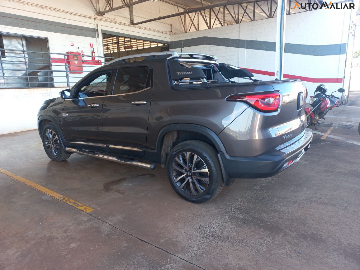 FIAT TORO 2.0 16V TURBO DIESEL RANCH 4WD AT9
