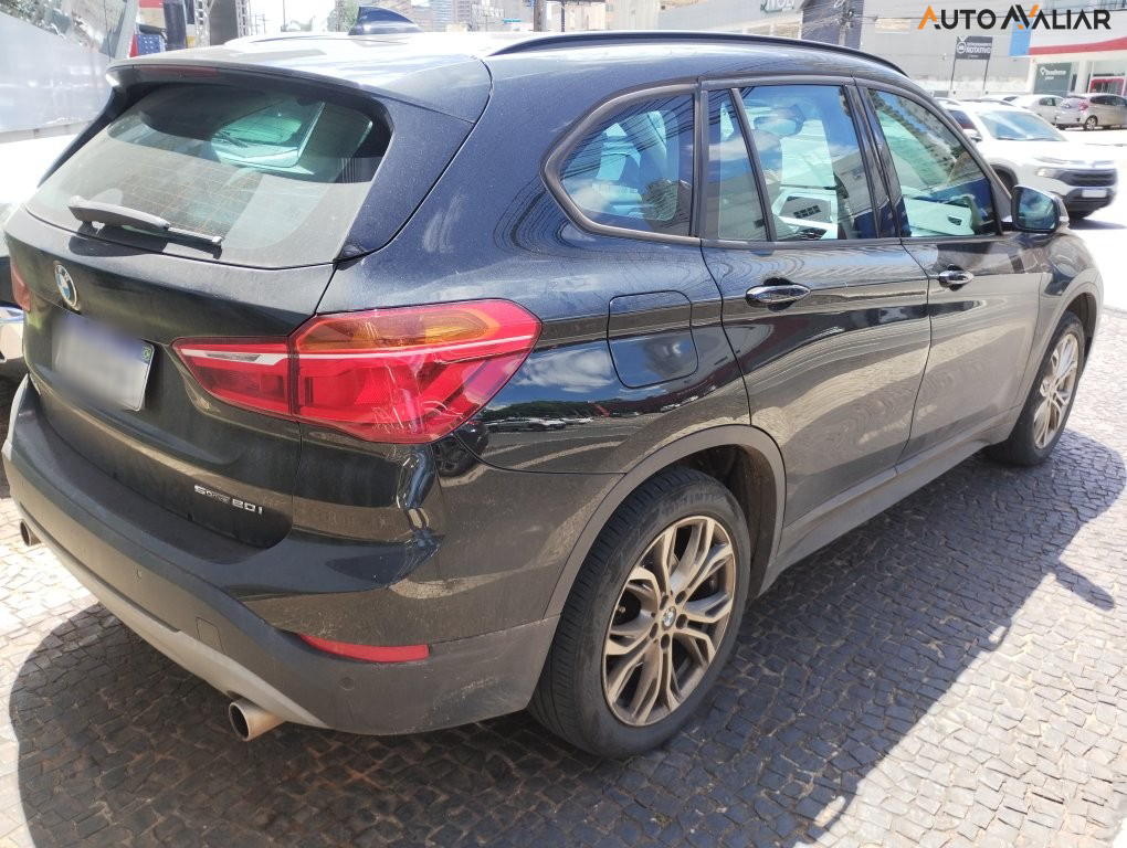 BMW X1 2.0 16V TURBO ACTIVEFLEX SDRIVE20I 4P AUTOMATICO