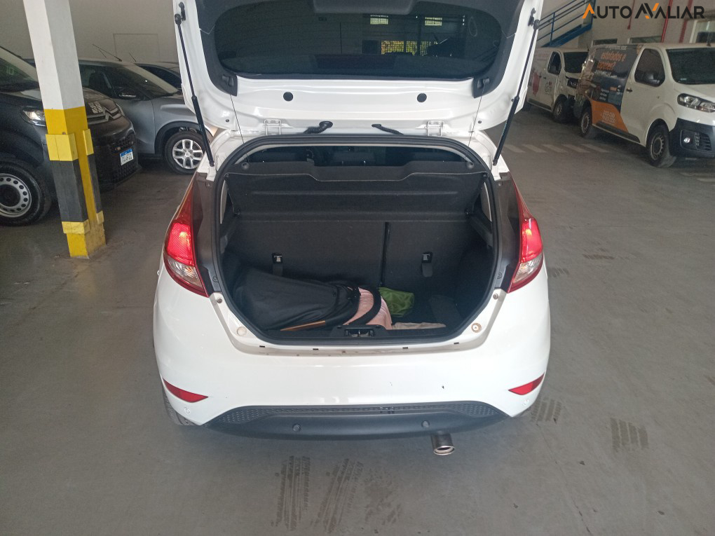 FORD FIESTA 1.6 SE HATCH 16V FLEX 4P MANUAL