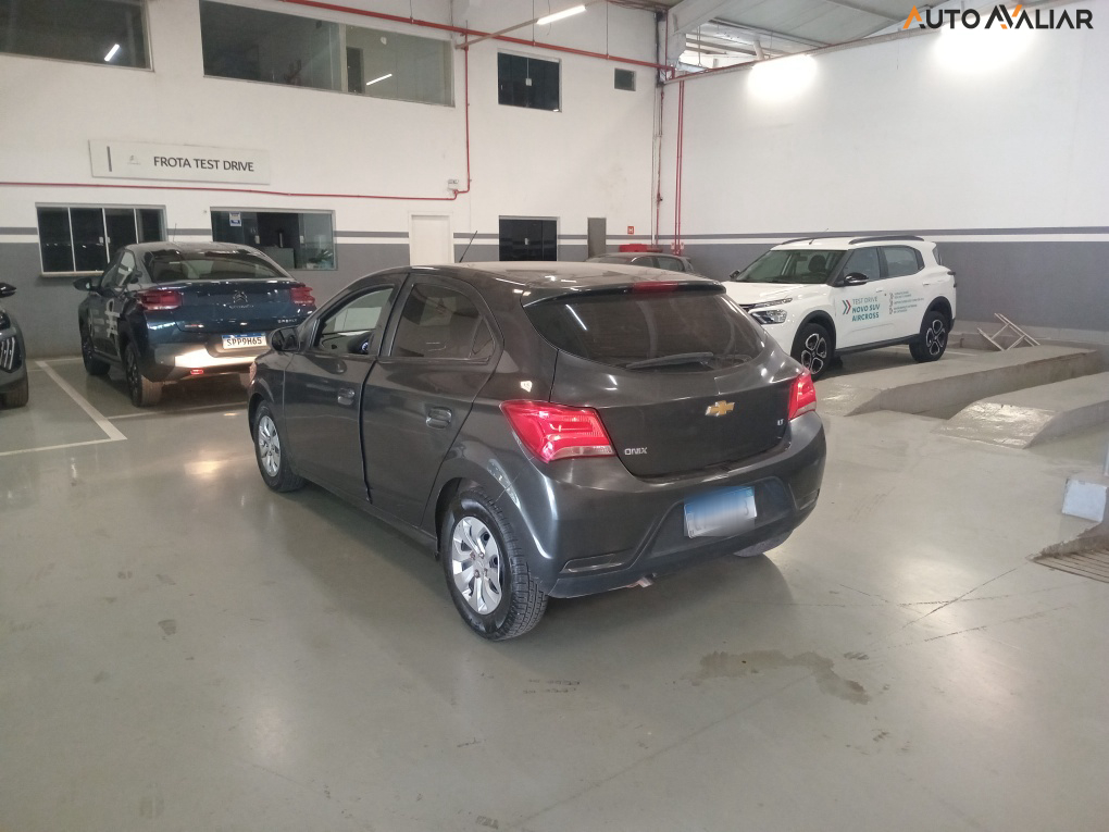 CHEVROLET ONIX 1.0 MPFI LT 8V FLEX 4P MANUAL