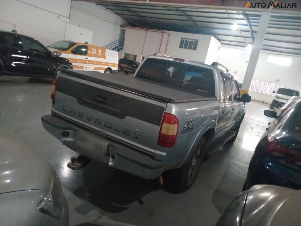 CHEVROLET S10 2.4 MPFI EXECUTIVE 4X2 CD 8V FLEX 4P MANUAL